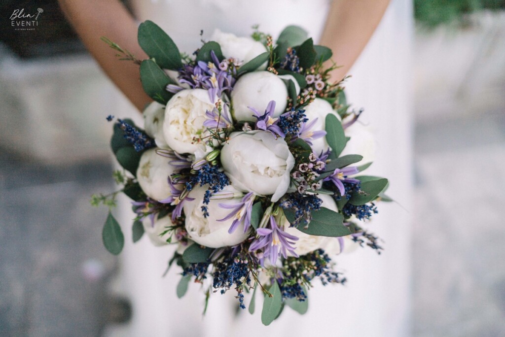 bouquet lavanda e peonie
