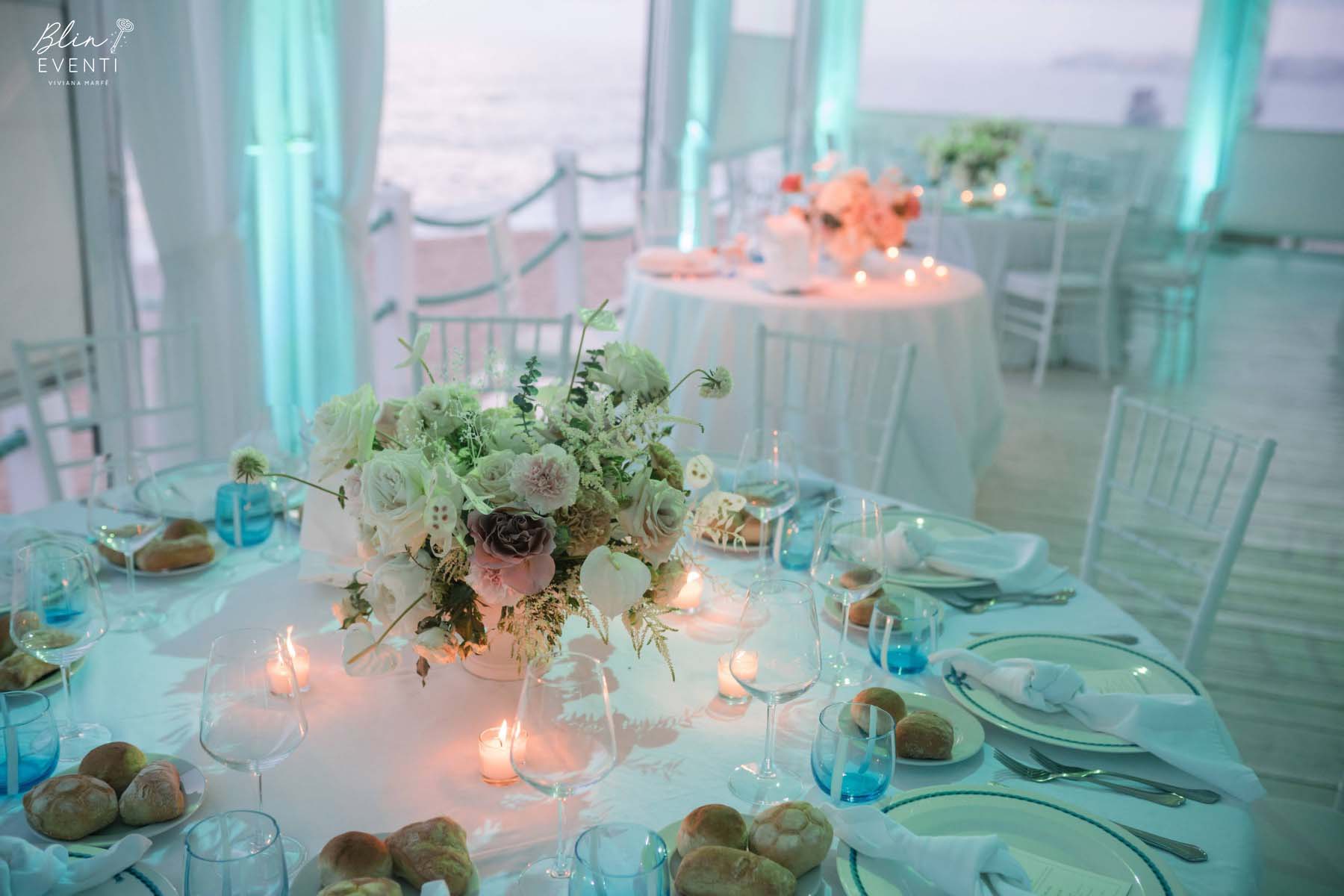 mise en place matrimonio in spiaggia